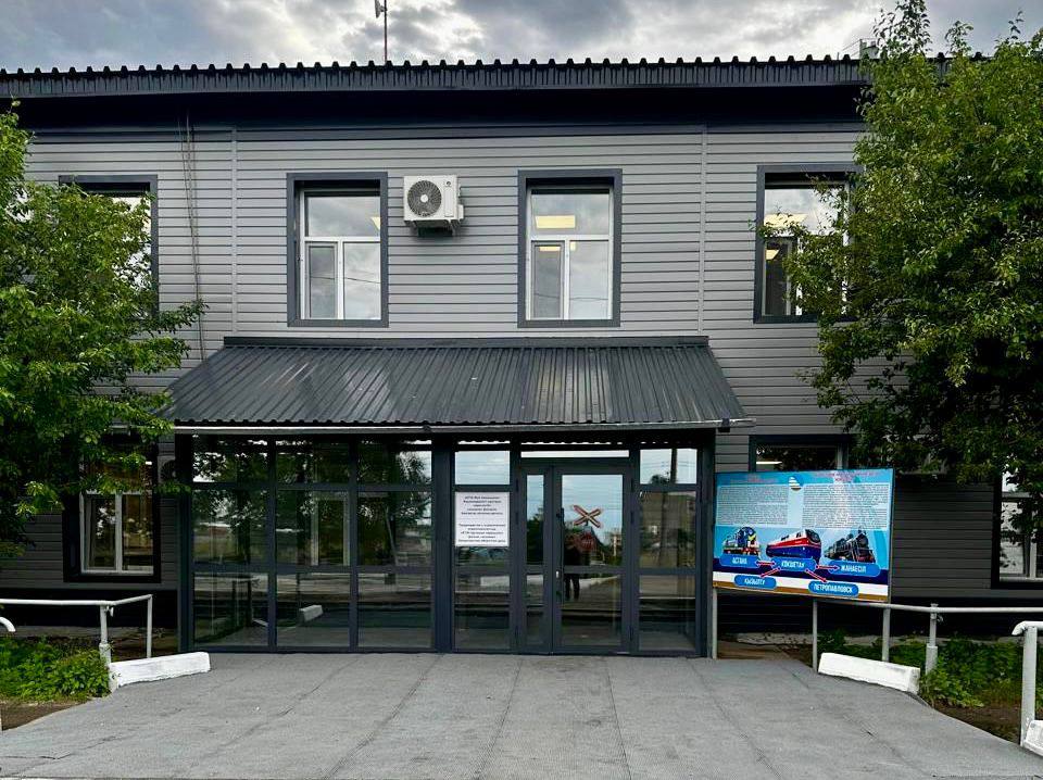 Көкшетау локомотив депосында жұмысшылардың еңбек және демалыс жағдайлары жақсарды