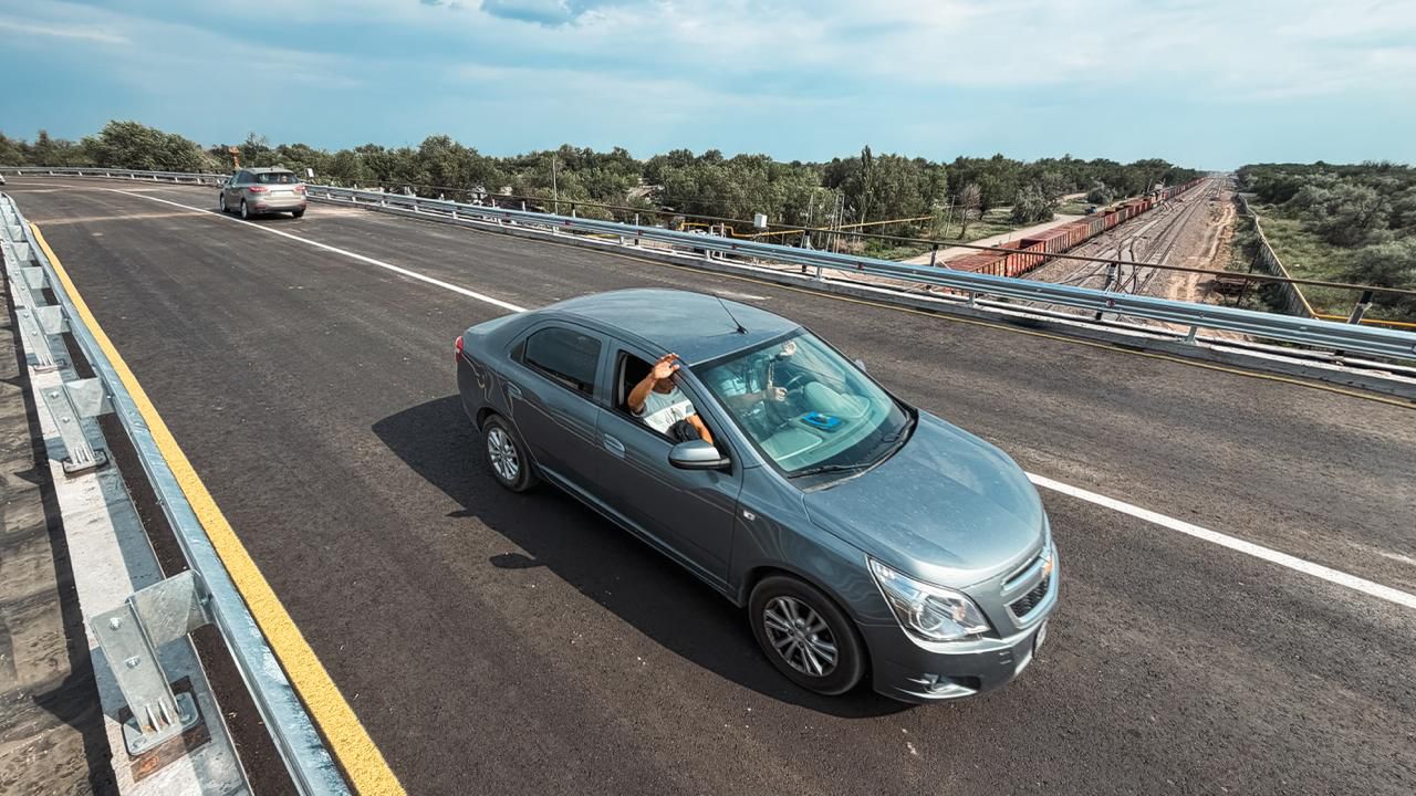 Алатау қаласында жаңа автокөлік көпірі пайдалануға берілді