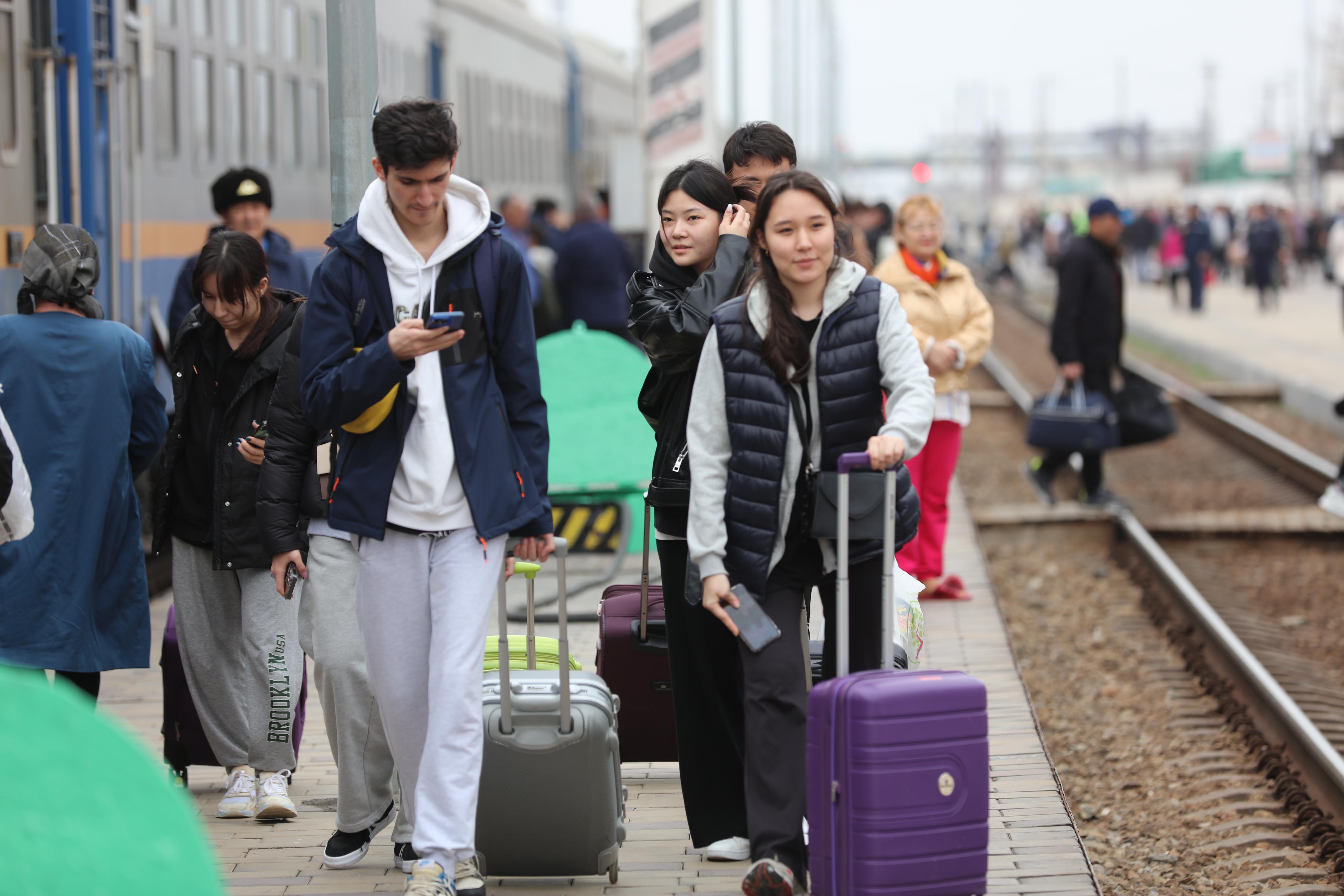 Более 860 тыс. пассажиров воспользовались поездами КТЖ в мартовские праздники