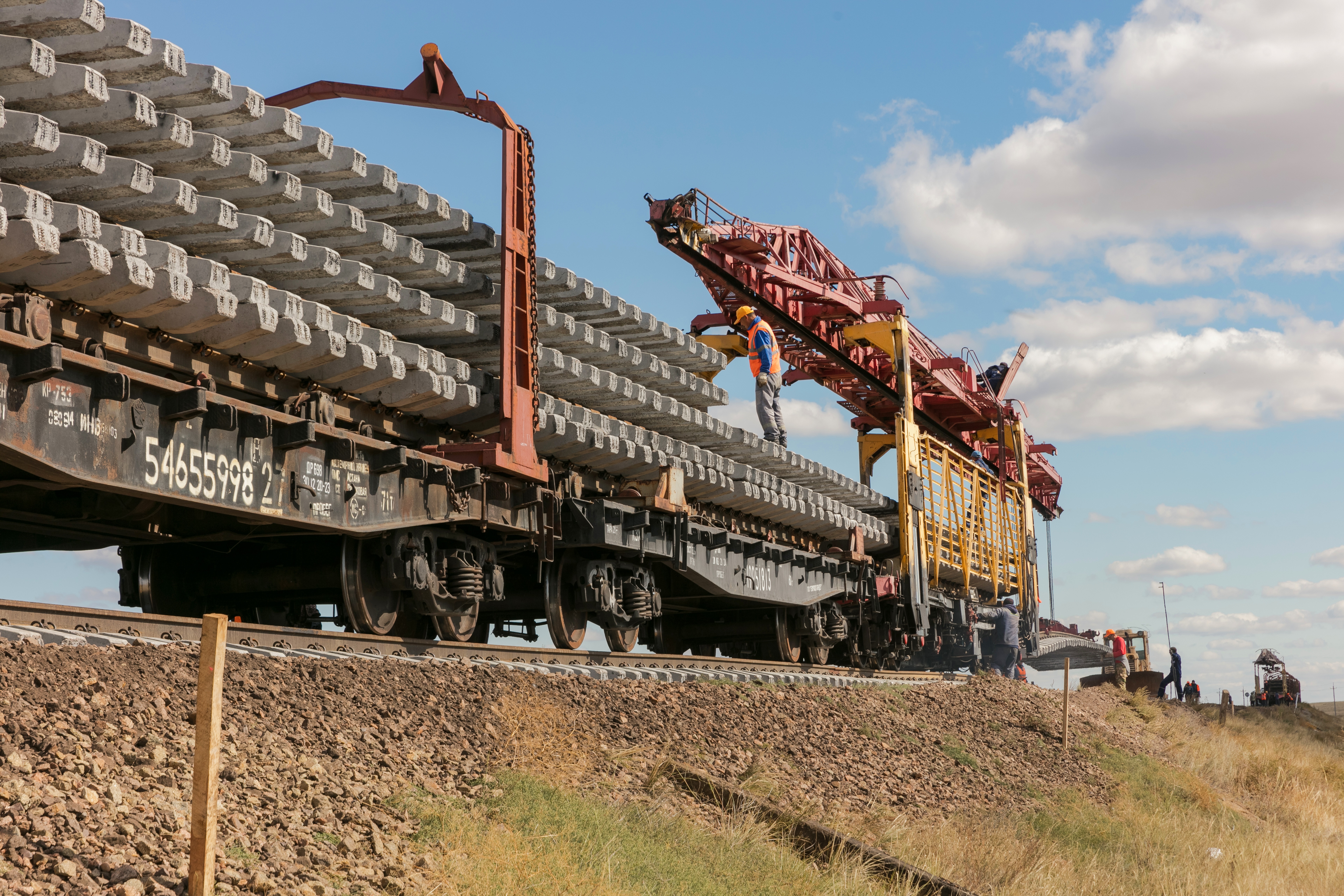 1400 километров железных дорог отремонтируют в Казахстане в 2024 году
