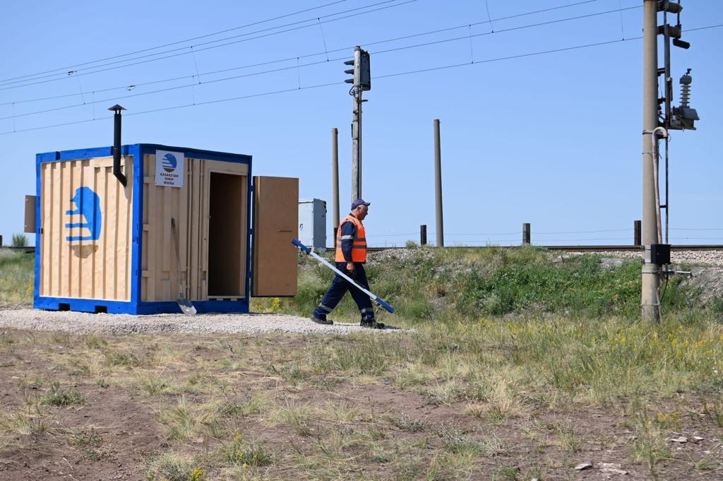 Пункты обогрева для работников устанавливаются на железной дороге
