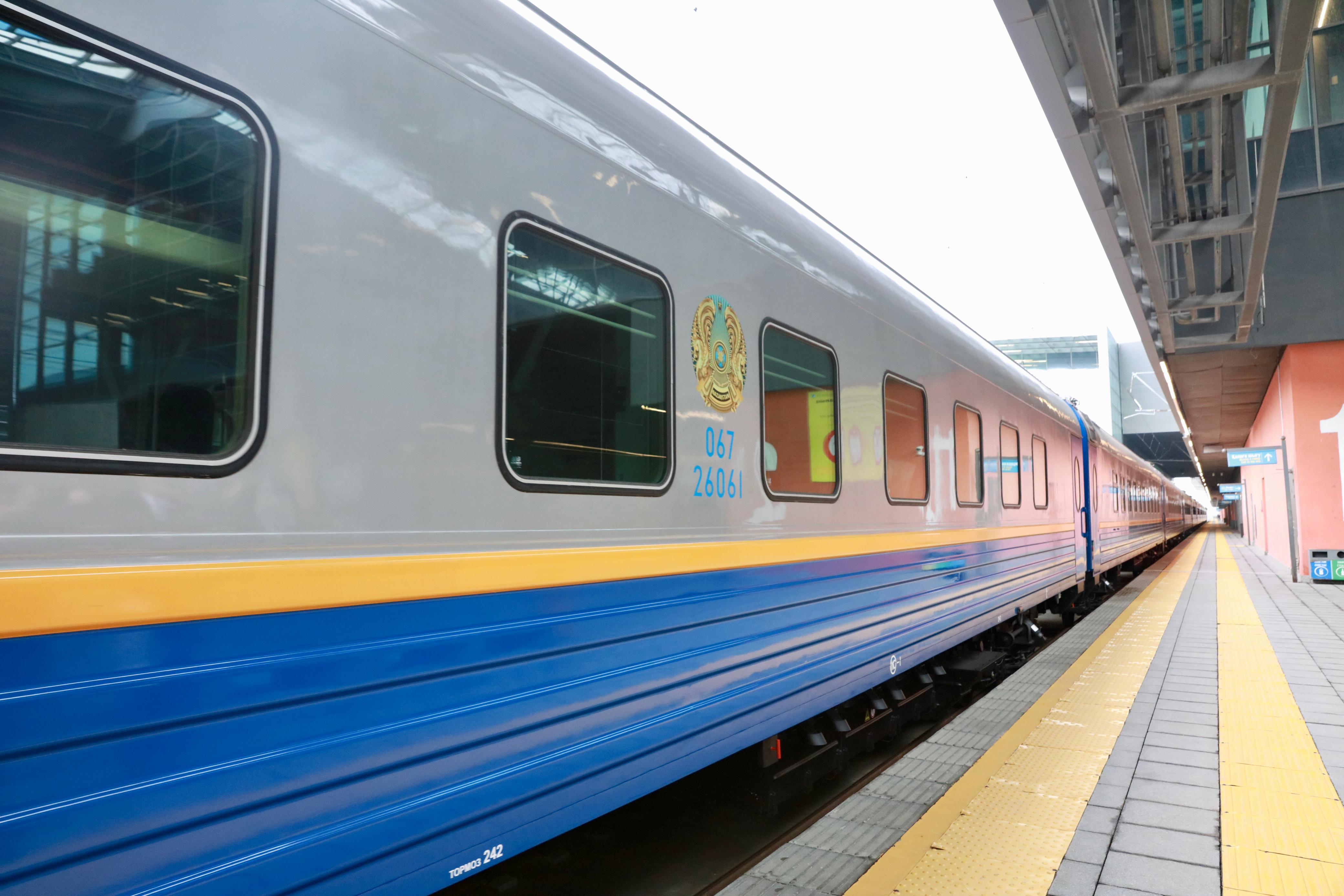 Национальный перевозчик назначает дополнительный поезд по маршруту Алматы-Атырау