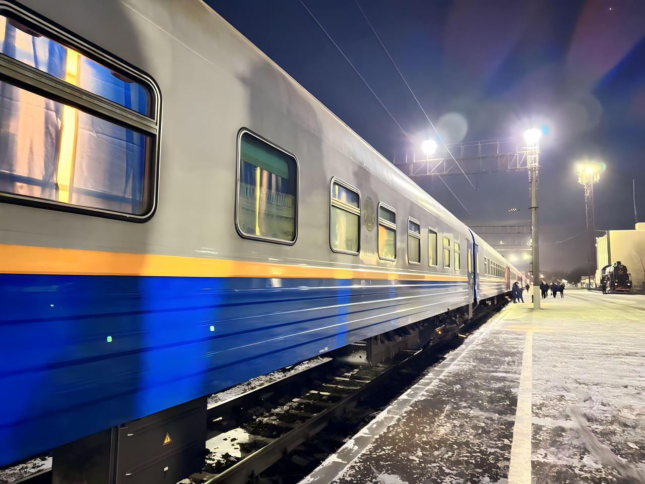 В связи с закрытием автодорог КТЖ добавил 17 дополнительных прицепных вагонов к стандартным поездам
